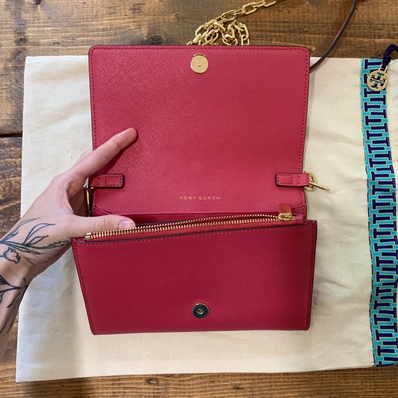 Tory Burch Robinson Chain Crossbody Wallet Pink - Picture 4 of 8